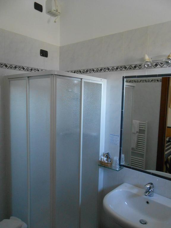 Albergo Villa Eva Costermano sul Garda Exterior foto