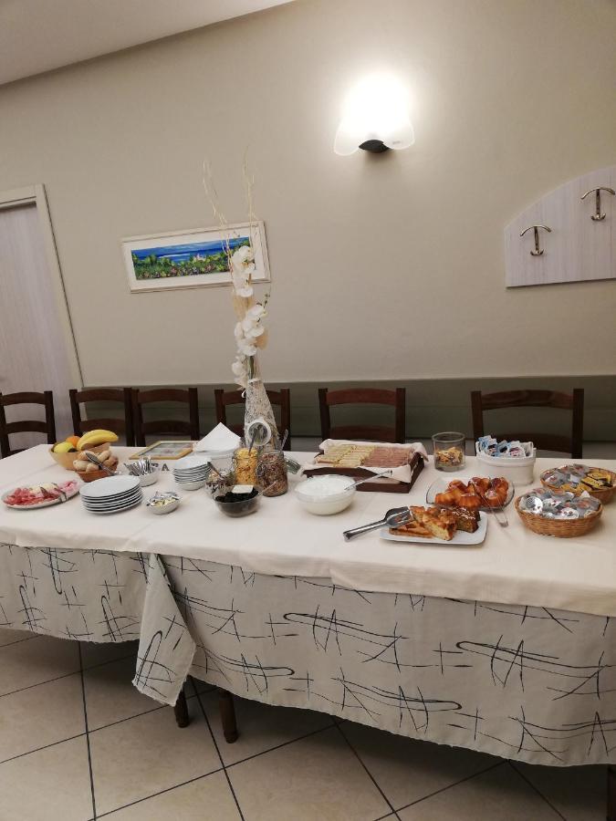 Albergo Villa Eva Costermano sul Garda Exterior foto
